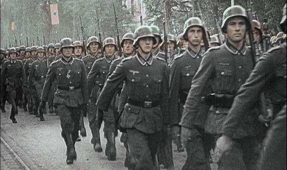 希特勒@二战时，德国纳粹离胜利有多近？希特勒死后都想不到。