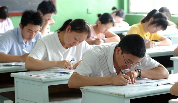 教育部发话了！2020年4类教师将被踢出，家长：早这样多好！