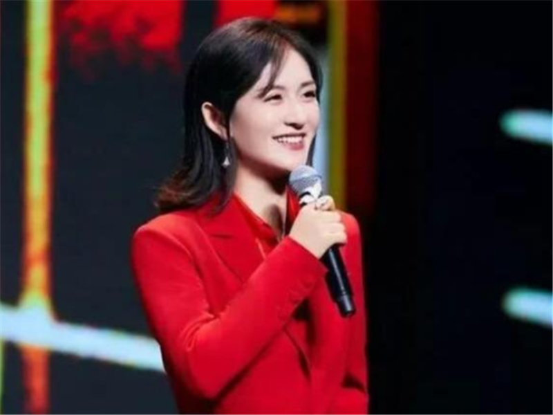 #谢娜#谢娜在央视仅一期就被换掉，究竟发生了什么？官媒给出12字回应