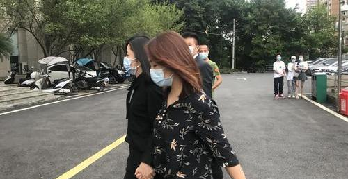 谭松韵|谭松韵妈妈被撞案，因缺少关键证据无法定罪，正义永远不会缺席！