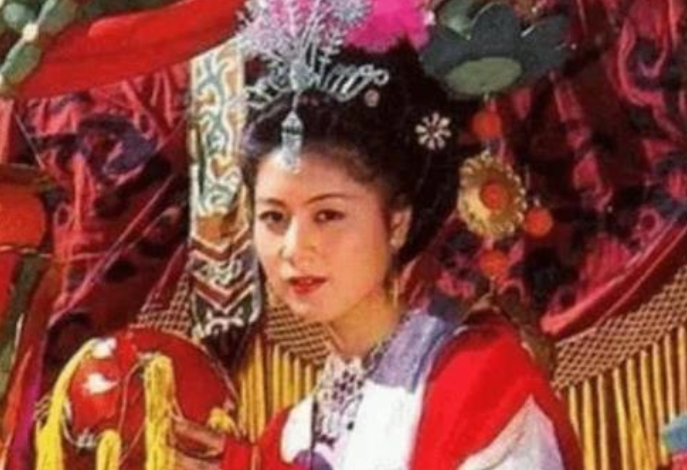 #西游记#她是西游记中最贵的演员，用飞机请来只演几分钟，如今网友都记住了她