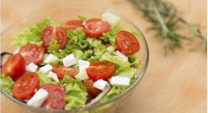 胃癌■停止吃这三种食物，致癌率严重过高，常吃离胃癌会越来越近