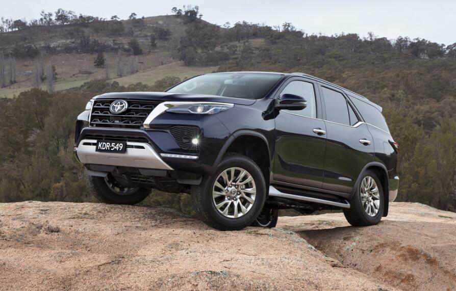 SUV|丰田的“王炸”来了，预27万买硬派SUV，还买百万的大G?