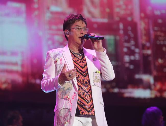 谭咏麟|黄家驹写的一首歌,只有谭咏麟愿意唱,这首歌后来火了30多年!