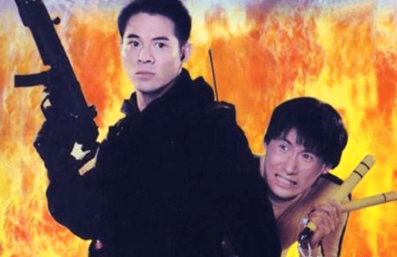 成龙|因拍电影与成龙不和，便拍了这部电影讽刺成龙，没想到还成了经典