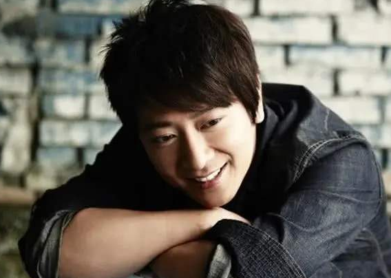 孙耀威|孙耀威结婚3年低调这么久，媳妇竟是我们熟悉的她，真是郎才女貌！