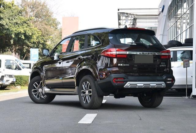 红旗|国产越野硬汉终于来了, 入门就配2.0T+后锁, 看了售价H9也没辙