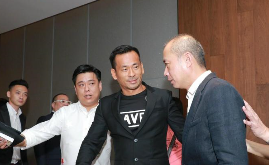 周焯华■25岁身价破10亿成古惑仔偶像，37岁一头扎进娱乐圈满脸“腥”味