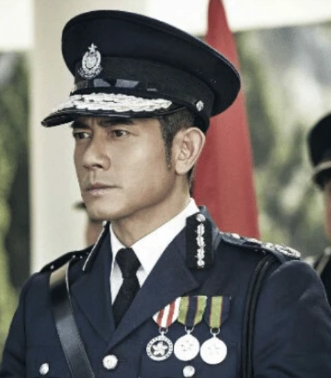 『警察』影帝们的警服照,刘德华帅气,古天乐正气,而他是不可复制的经典!