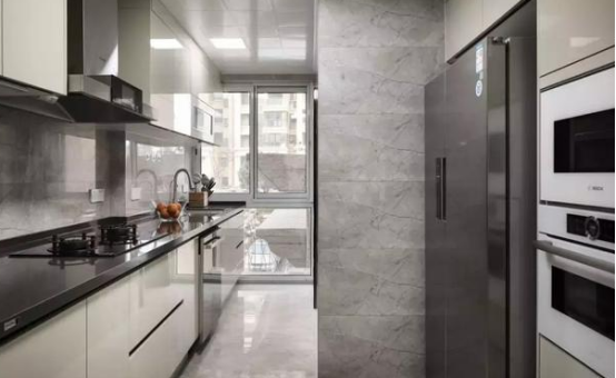 |厨房打死都别瞎装!小平米这样布局,让做饭不再手忙脚乱