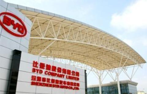 华为▲停止为华为代工后，全厂放假，货车排了6公里远，现已后悔莫及！