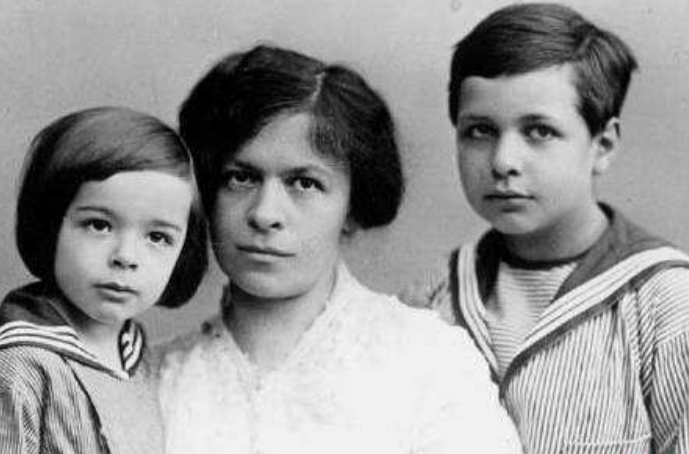 爱因斯坦：爱因斯坦是天才中的天才，可他的一儿一女却是疯子？其实早注定了