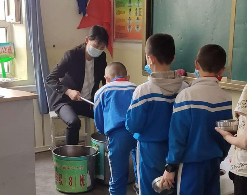 【】校长，我劝你善良！这个校长让教师们寒心，因做了3件事