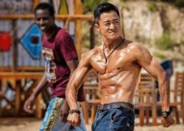 吴京|她片酬比李连杰和成龙的总和还高,连走路都要钱?吴京:请不起她