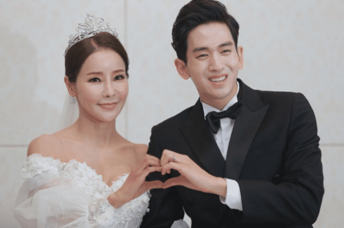 米娜|相差17岁“母子恋”终于开花结果，看到照片后，网友不淡定了！