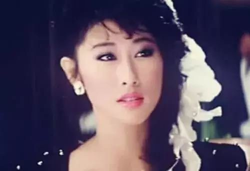 「四大天后」?香港乐坛“四大天王”，千万别忘“四大天后”，能叫全名算你厉害