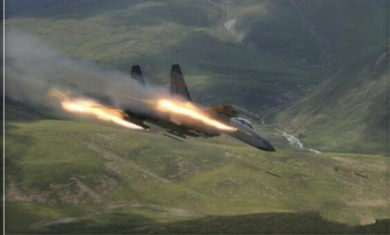 f-16▲谁说中国武器都是白菜价？东风21D价格赶得上F16