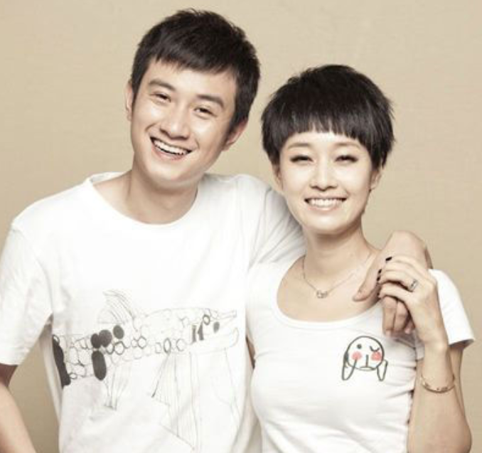 马伊琍|有种“整容”叫离婚一年，马伊琍还是老样子，而文章却判若两人！