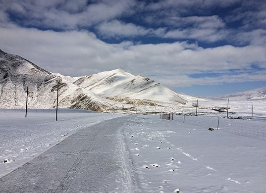 全球变暖|地球气温怎么了？我国8月出现降雪，美国气温高达54.4℃