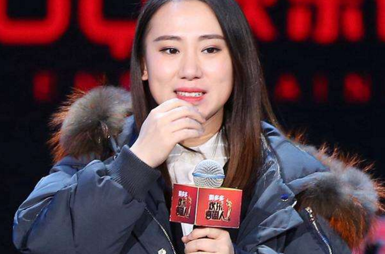 「赵本山」她22岁就被赵本山带上春晚,成名后开百万路虎,如今抛弃丈夫儿子