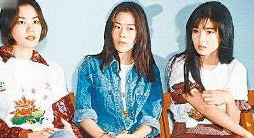 关淑怡|她是一代歌后,正红时却给活佛未婚生子,被抛弃后成单亲妈妈