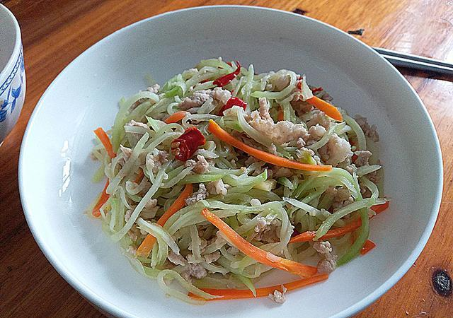 丝瓜|多给孩子吃这菜，补钙补铁又补锌，孩子常吃提高智力发育