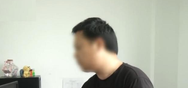 #作文#老师批作文负能量,小学女孩翻栏杆堕楼身亡,学校过30分才通知