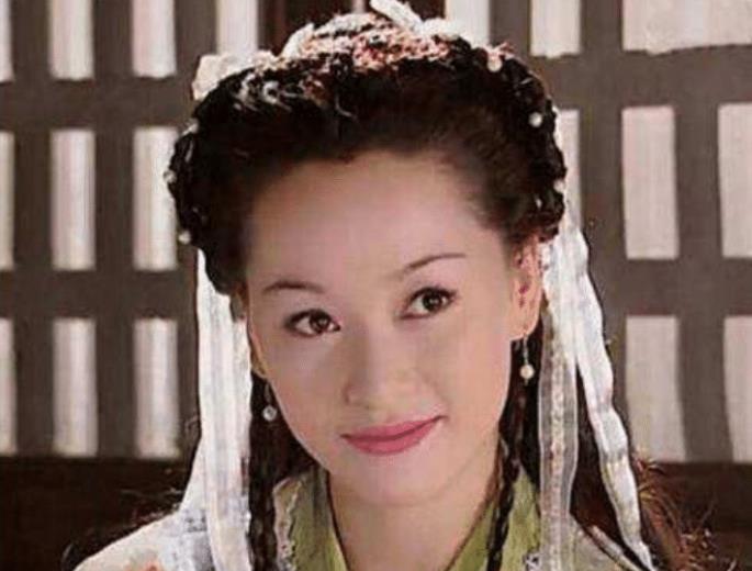 古装剧|17年前的一部古装剧，片尾曲比剧还火，每个女配颜值都高于女主