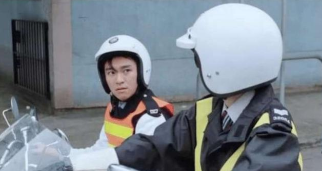 周星驰|周星驰的影片当中，饰演女交警的是谁？现在真相终于被发现了