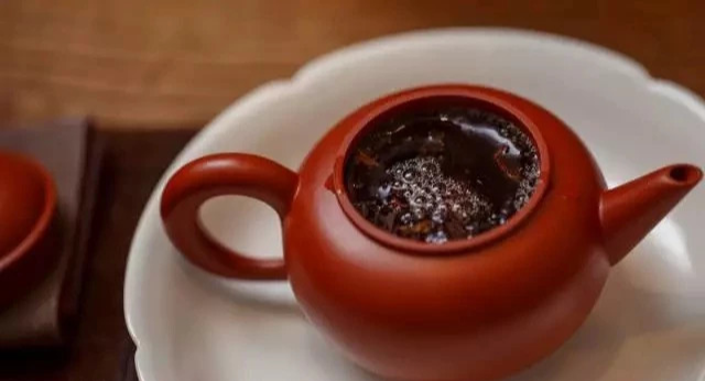 |传壶人：紫砂壶里的“茶山”如何清洗