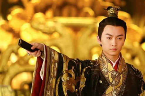 汉武帝@卫太子刘据全家都遭诛杀了，为何汉武帝还相信刘病已是皇曾孙