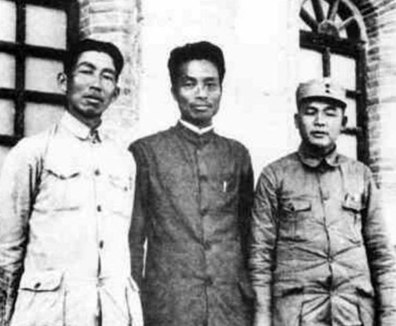 张国焘|毛主席平生只为一人去世抬棺执绋，此人是谁？为何能有此殊荣？