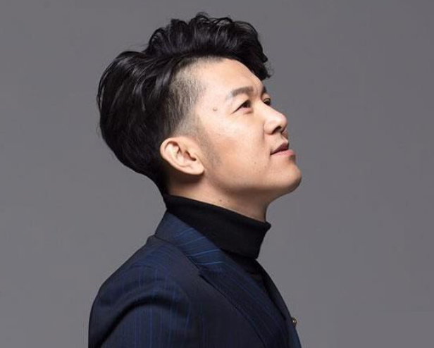 「高进」中国“最倒霉”歌手,写一首火一首,然而自己唱一回黄一回!