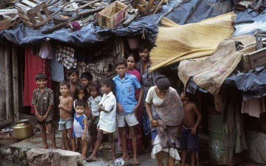 【印度】为什么印度人觉得中国很穷?看了印度的富人区,总算明白了