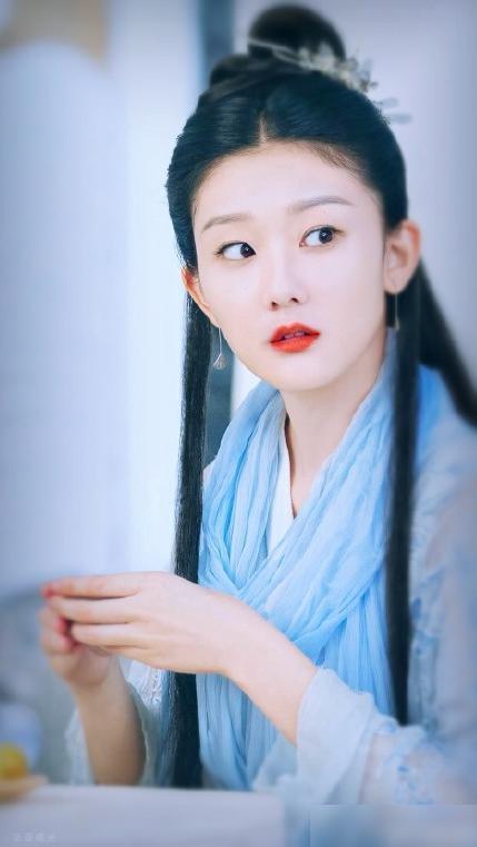 「电视剧」三生三世中的她，因无法继续参演而退出，只留下当初的定妆照来怀念下！