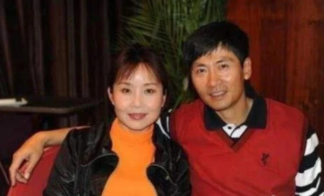 张一山|演了半辈子戏没红，但却是国家一级演员，妻子仅靠一首歌火一辈子