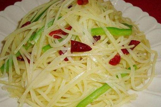 回锅肉▲去饭店吃饭，一定要点这5道菜实惠。