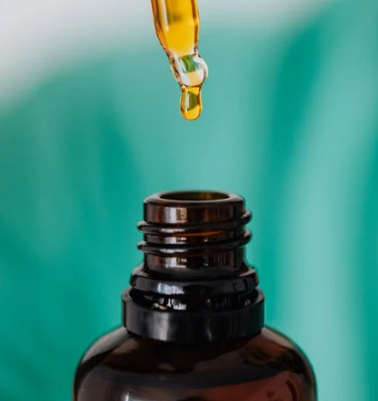 @头皮发发油怎么办？