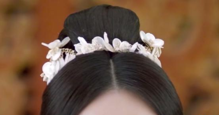 头饰:?看三生三世的头饰发型,猜12位角色!蛛网最好猜,珍珠冠是何人呢