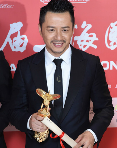 中央戏剧学院|因“长得丑”而无戏可拍，曾被中戏拒绝数次，如今红过邓超