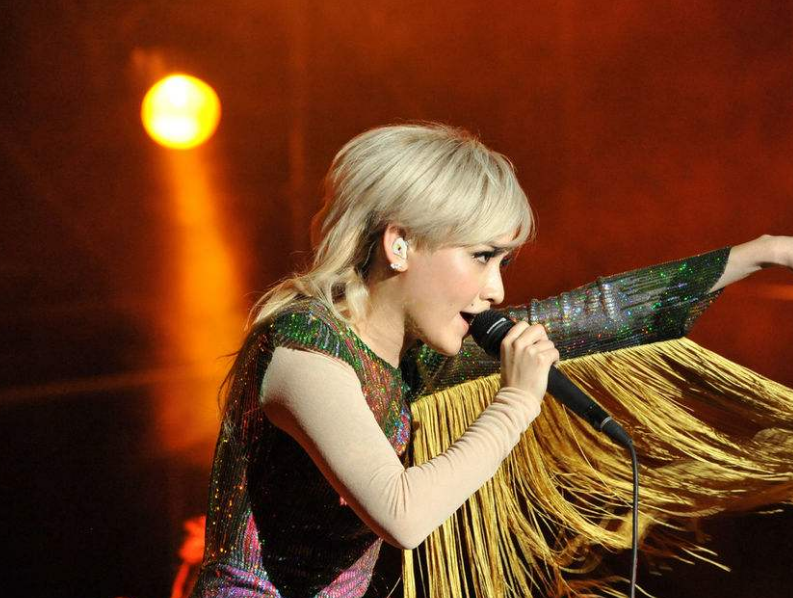 「蓝盈莹」从儿歌歌手再到创作歌手，她的实力有目共睹，走出压抑迎来曙光