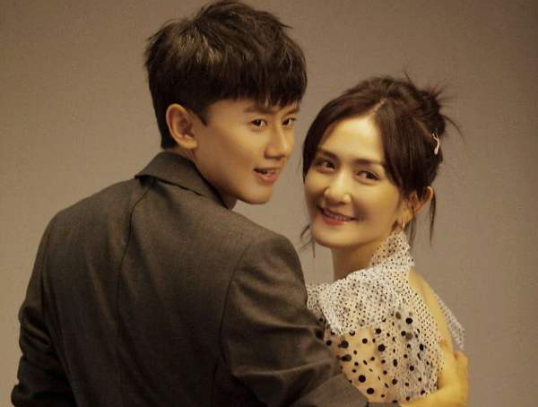 张杰|张杰被问收入是否全给谢娜?他的高情商回答,轰动全场