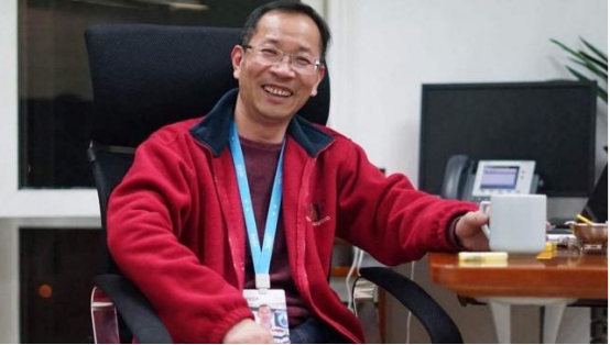 「阿里巴巴」淘宝第一位用户，订单至今挂在支付宝大楼，他当年卖了啥？