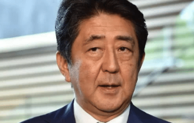 「日本」硬碰硬！日本正式打响反美第一枪，安倍另投新主，特朗普怒了！