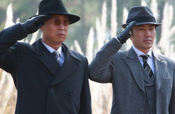 【潜伏】谍战剧前三名，《风筝》未上榜，《潜伏》只能第二，第一无人争议