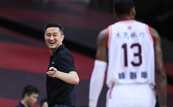 |CBA常规赛落幕！排名+季后赛对阵出炉，广东新疆各镇守一个半区