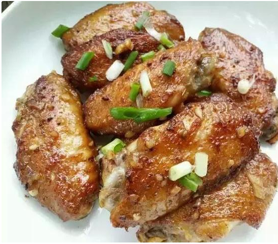 南瓜▲只需一种肉就能做出一桌子美食，即使待客也上档次！