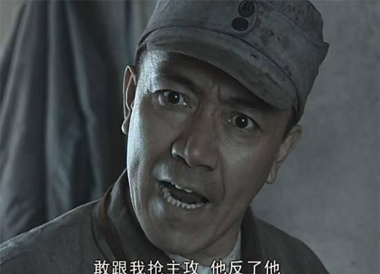 「李云龙」李云龙要20箱手榴弹, 后勤部长为何要日军指挥刀, 用手榴弹时才懂