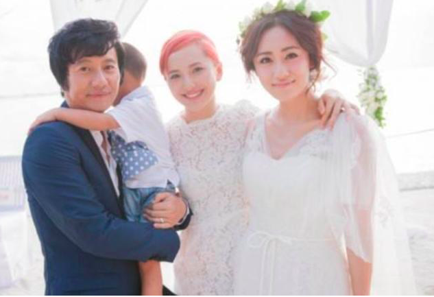 郑钧@刘芸情史:做3年地下女友反被抛弃,陷入5角恋,和郑钧相爱13年