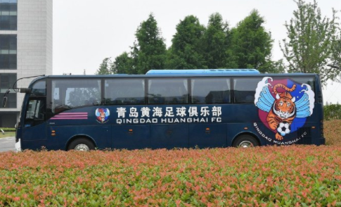 中超|新赛季中超16队大巴车！华南虎、京狮和哪吒元素，哪队最好看？